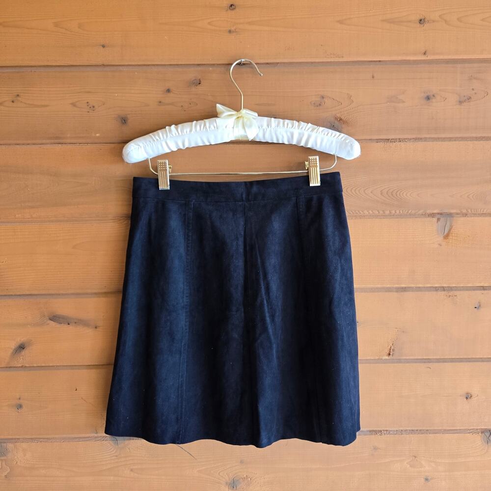 Aritzia Wilfred Skirt Centinela Faux Suede Black Mini Button 6 High Waist Skater - Picture 4 of 5